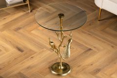 Runder Beistelltisch WILDLIFE PEACOCK 60cm gold Glasplatte Metall Pfauen-Skulptur
