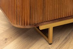 Massiver Barschrank GATSBY 140cm braun Mangoholz gold Metallgestell Retro