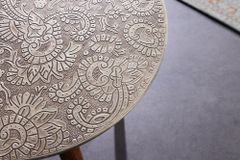 Design Beistelltisch ALCAZAR 50cm antik silber Metall Mangoholz Handarbeit rund