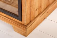 Massives Lowboard HERITAGE 160cm natur Pinie Industrial-Türen Metall Vitrine