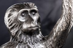 Design Beistelltisch WILDLIFE MONKEY 60cm silber Metall handmade
