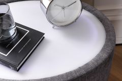 Nachttisch SIGNUM 55cm oval grau Vogue Seiden Samtstoff inkl. Beleuchtung Schubladen