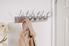 Dekorative Wandgarderobe DEER 50cm silber Aluminium poliert Hirschgeweih Kleiderhaken