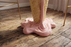Einzigartiger Bartisch ICE CREAM 105cm beige rosa runde Tischplatte Glas handmade