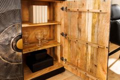 Massives Highboard GOLDEN SUNSET 180cm schwarz gold Mangoholz mit Glastüren Vitrine