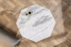 Eleganter Couchtisch DIAMOND 70cm weiß messing mit Marmorplatte