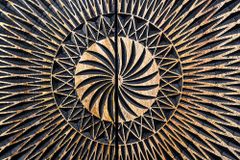 Design Highboard ILLUSION 120cm schwarz Mangoholz Massivholz mit 3D Schnitzereien gold Eisen Metallgestell