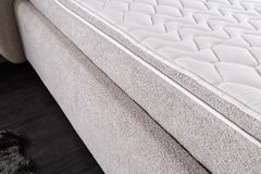Modernes Boxbett ART DECO 180x200cm greige Bouclé mit Stauraum Matratze und Topper