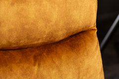 Moderner Freischwinger Stuhl COMFORT senfgelb Samt mit Komfortgriff