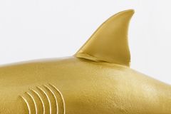 Maritime Skulptur HAI 68cm gold handmade Metall Design Haifisch