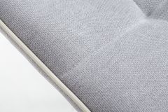 Design Freischwinger Stuhl MIAMI hellgrau Metallgestell matt schwarz