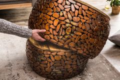 2er Set Runde Couchtische STONE MOSAIC 65cm kupfer Mangoholz Metall Mosaik Design handmade