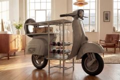 Extravaganter Bartisch SCOOTER 180cm salbei Retro-Konsole Motorroller Mangoholz Upcycling