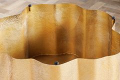Design Couchtisch ORGANIC ORIENT 75cm gold Handarbeit