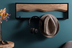 Massive Wandgarderobe AMAZONAS 60cm Mangoholz Metall schwarz mit 4 Kleiderhaken