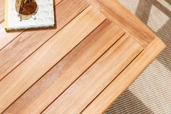Massiver Beistelltisch EMPIRE TEAK 45cm natur Teakholz wetterfest
