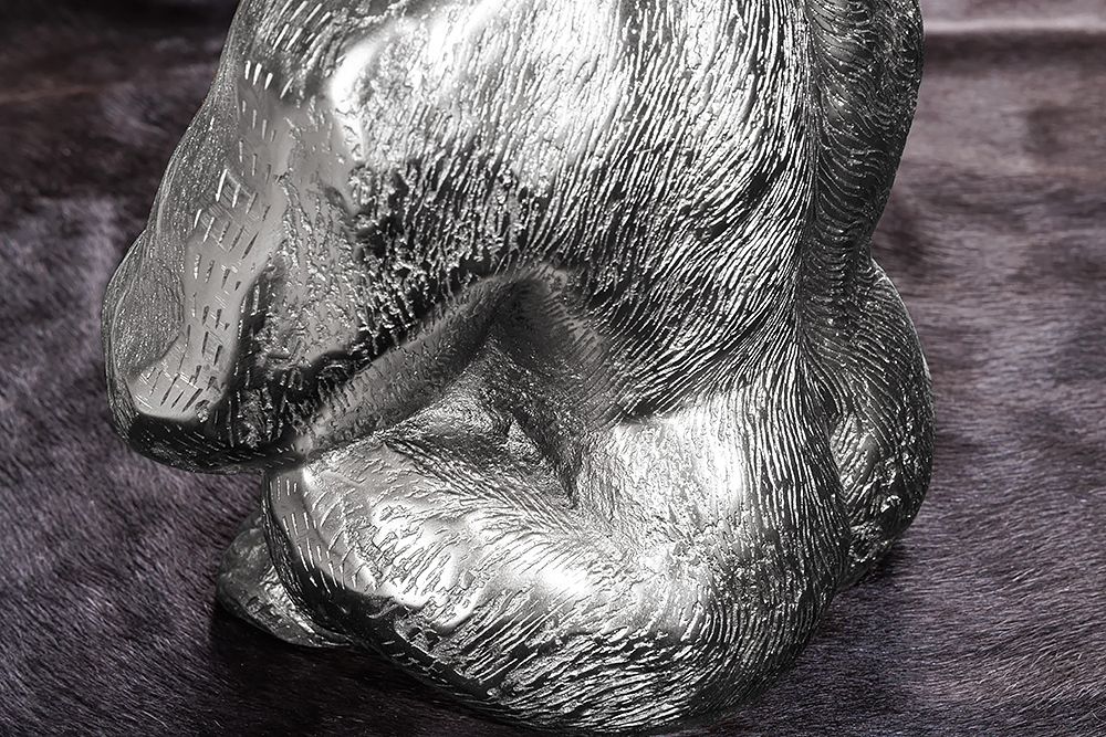 Runder Couchtisch WILDLIFE KONG 60cm silber Metall Glas Affenfigur Gorilla Skulptur handmade