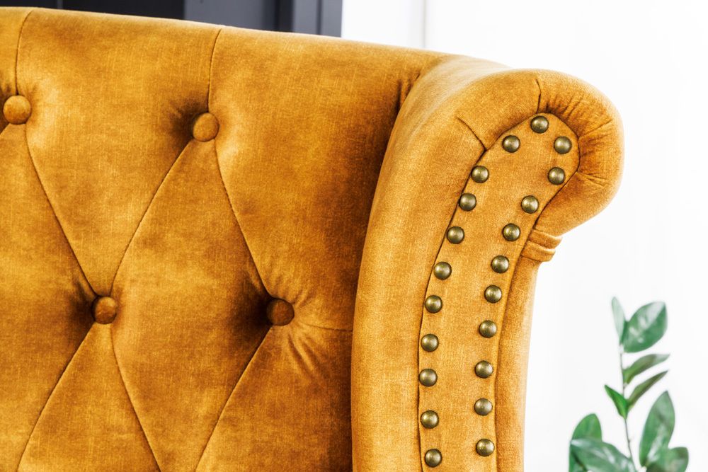 Design Ohrensessel CHESTERFIELD 85cm senfgelb Samt Knopfheftung