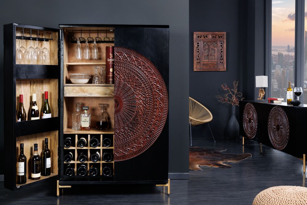 Massiver XXL Barschrank MANDALA 140cm Mangoholz schwarz gold Metallgestell Schnitzerei