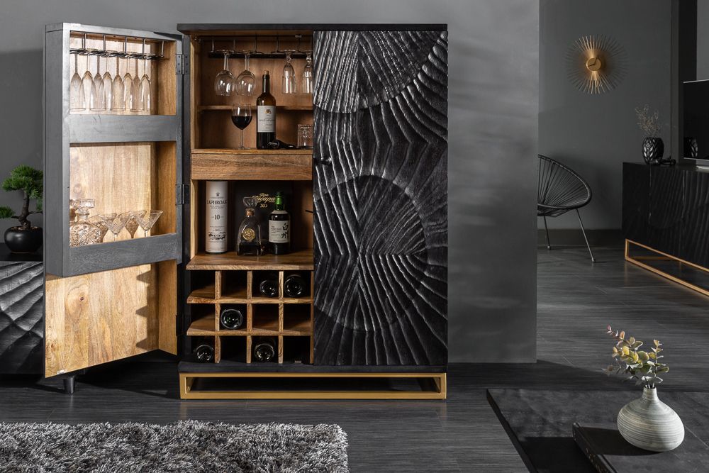 Massiver Barschrank SCORPION 141cm schwarz Mangoholz mit 3D Schnitzereien