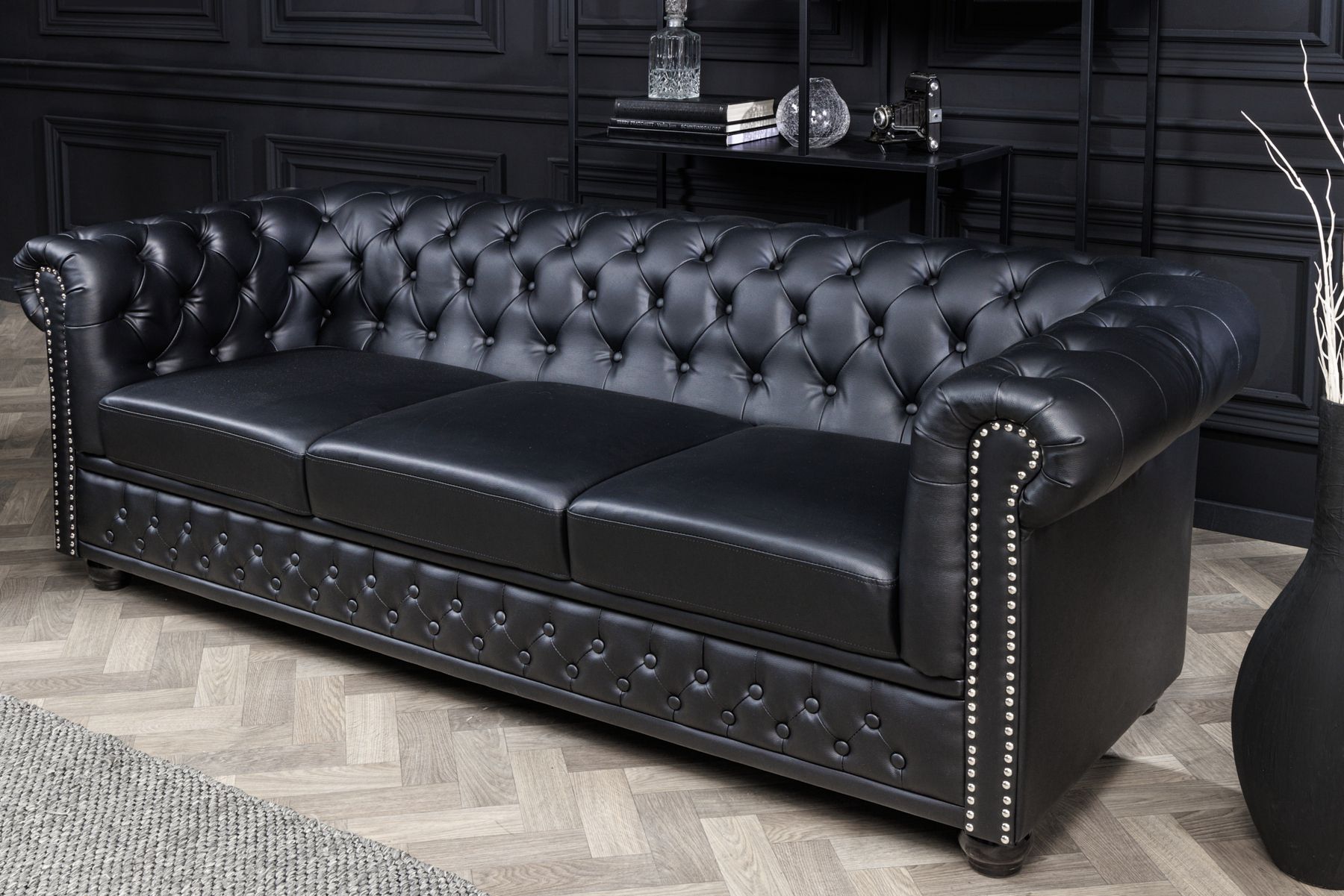 Chesterfield 3-Sitzer Sofa 205cm schwarz Nietenbesatz Federkern