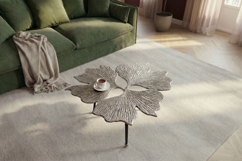 Dekorativer Couchtisch GINKGO LEAFS 75cm silber handmade Metall