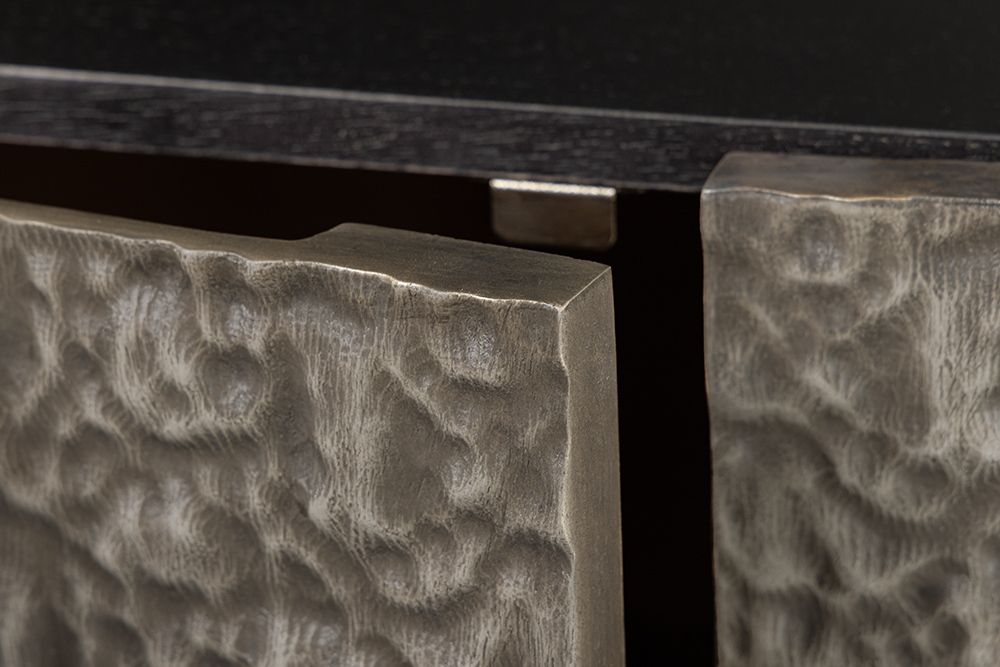 Handgefertigtes Sideboard CROCO 180cm grau schwarz Mangoholz mit 3D Schnitzereien massiv Metall
