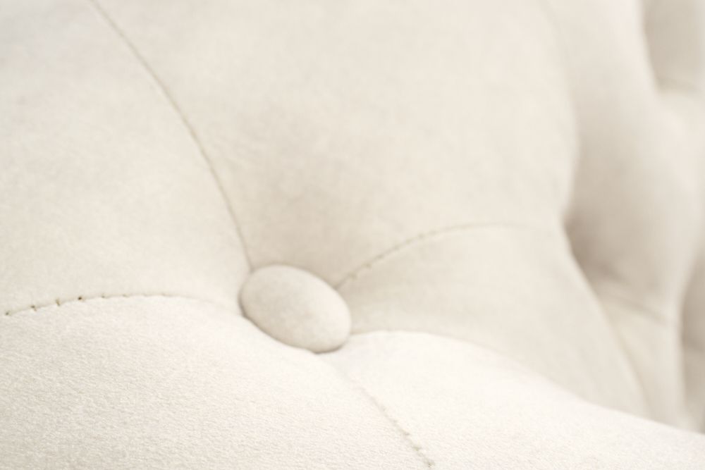 Chesterfield Sessel 110cm Samt champagner beige mit Knopfheftung und Federkern