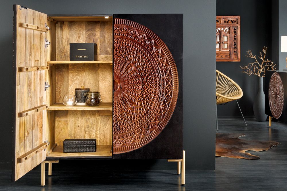 Massives Highboard MANDALA 120cm Mangoholz mit 3D Schnitzereien schwarz goldene Füße