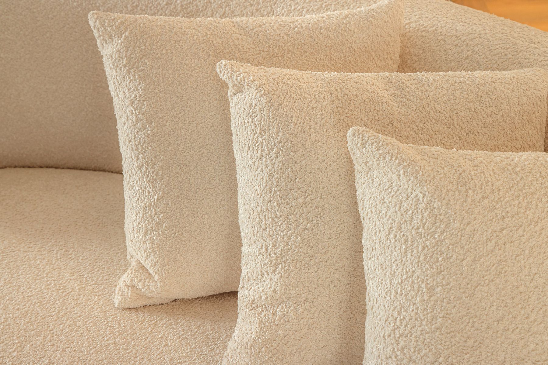 Modernes Sofa ATELIER 230cm beige Bouclé 3-Sitzer Couch inkl. Kissen