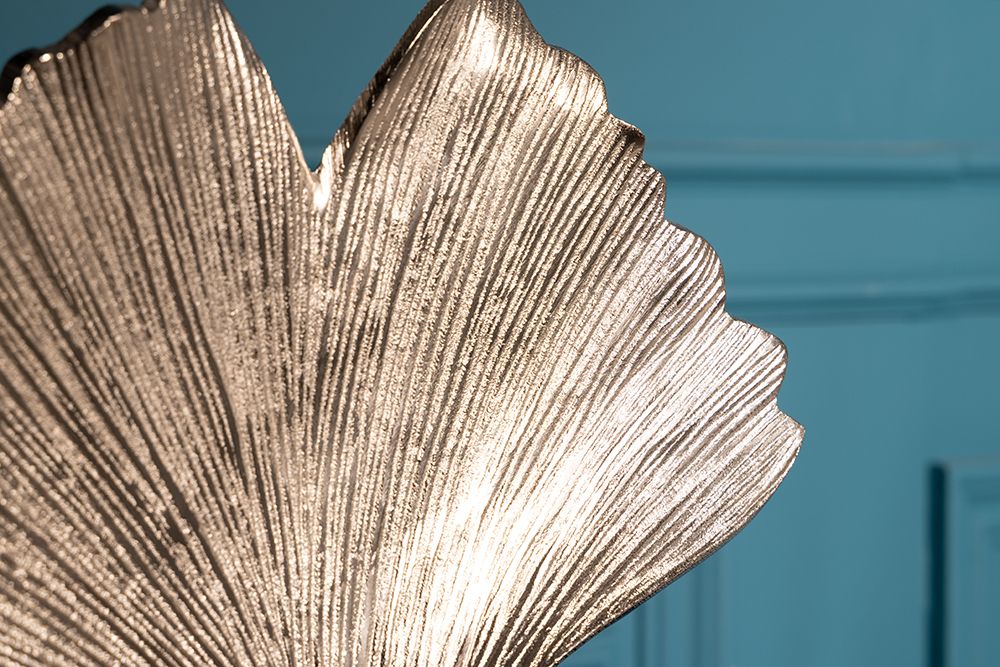 Dekorative Skulptur GINKGO LEAF 45cm silber handmade Metall mit Marmorsockel