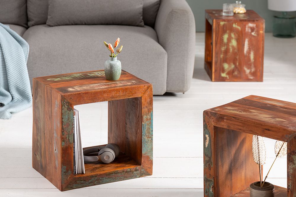 Massiver Beistelltisch JAKARTA 45cm bunt Cube aus recyceltem Holz Regal