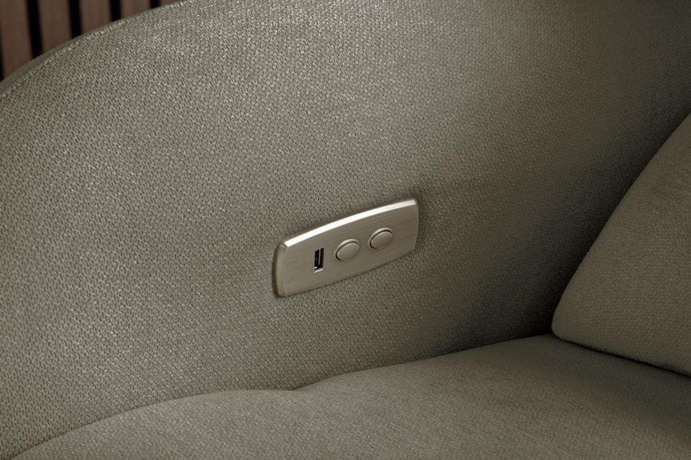 Elektrischer Kinosessel PRIORITY grün inkl. Kissen 360° drehbar mit USB-Anschluss
