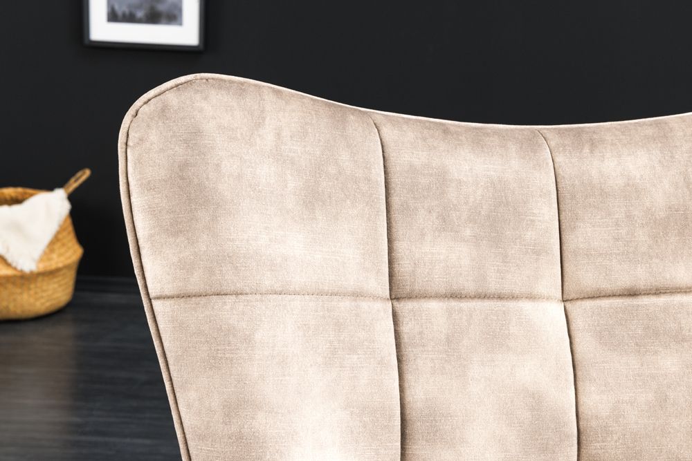 Moderner Sessel SCANDINAVIA champagner beige Samt schwarze Metallbeine mit Armlehne