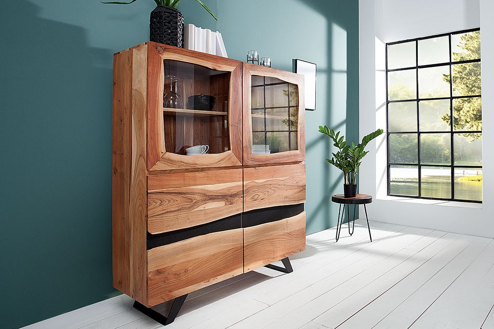Massives Highboard AMAZONAS 140cm Akazie Metall Vitrine Baumkante
