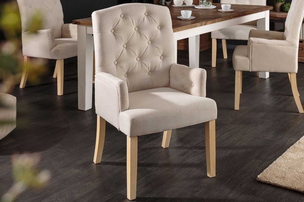 Eleganter Armlehnen Stuhl CASTLE beige mit Chesterfield Steppung im Landhausstil