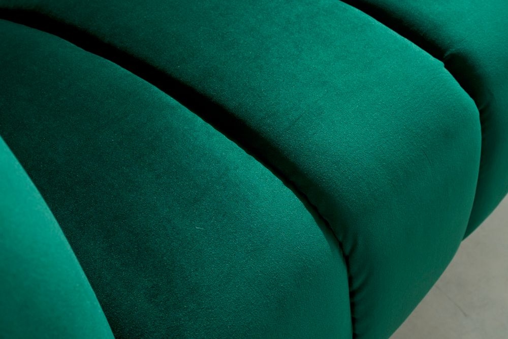 Design 2-Sitzer Sofa NOBLESSE 165cm smaragdgrün Samt Federkern goldene Metallfüße