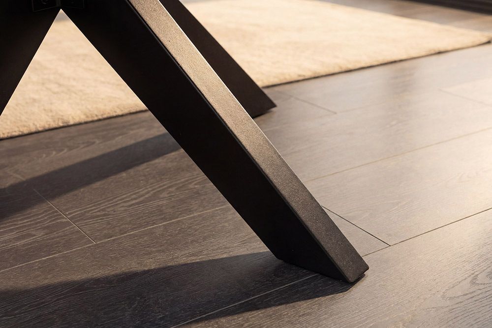 Runder Esstisch INFINITY HOME 120cm natur cream finish Mangoholz Parkett schwarz