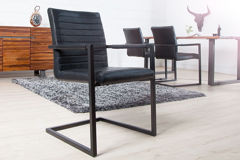 Industrial Freischwinger Stuhl LOFT antik schwarz Kunstleder mit Armlehne Eisengestell