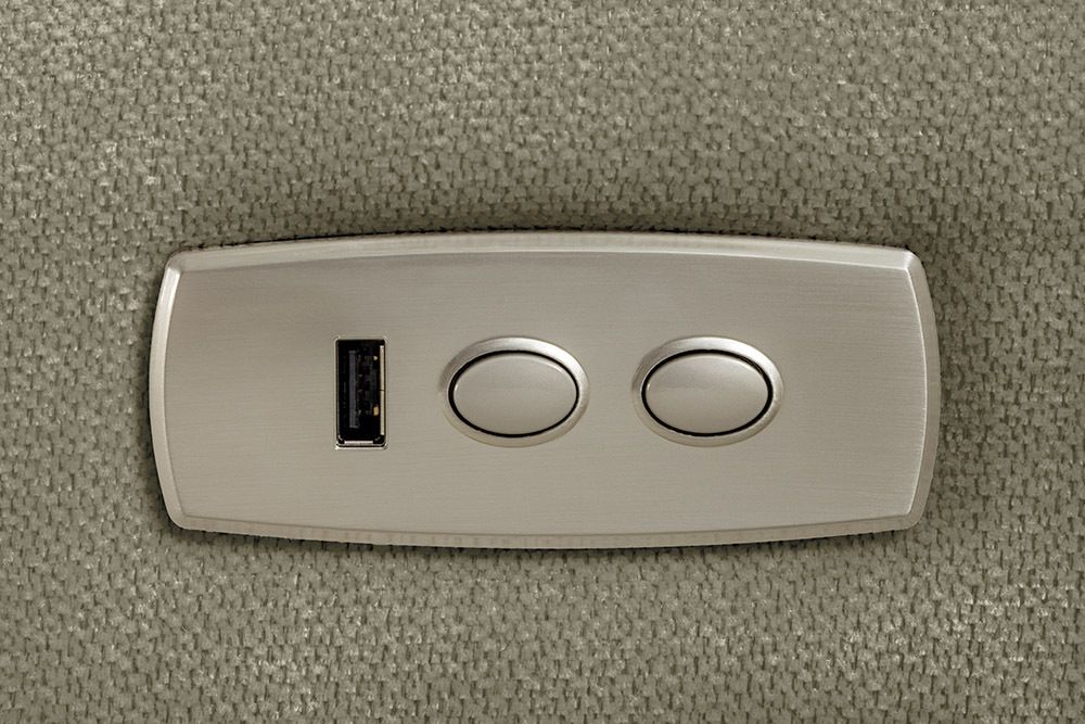 Elektrischer Kinosessel PRIORITY grün inkl. Kissen 360° drehbar mit USB-Anschluss