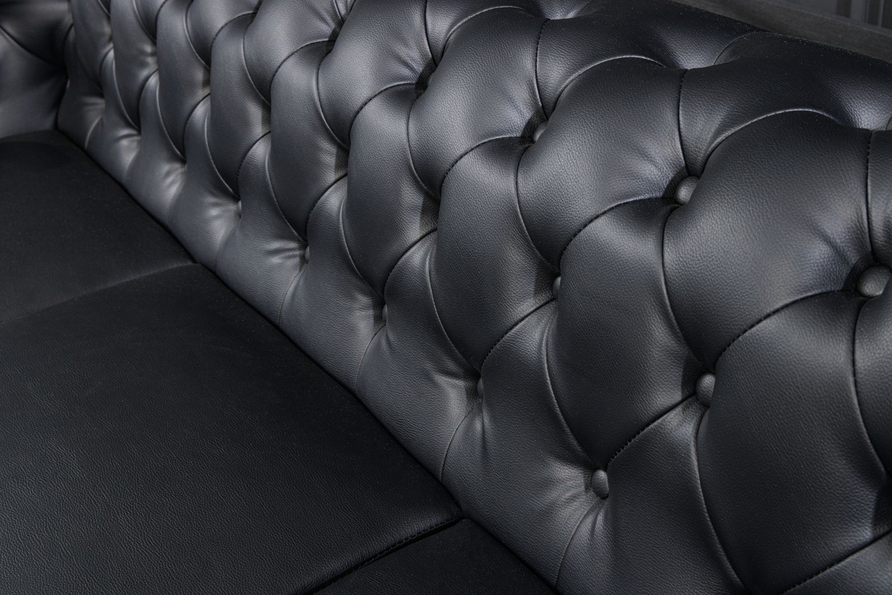 Chesterfield 3-Sitzer Sofa 205cm schwarz Nietenbesatz Federkern
