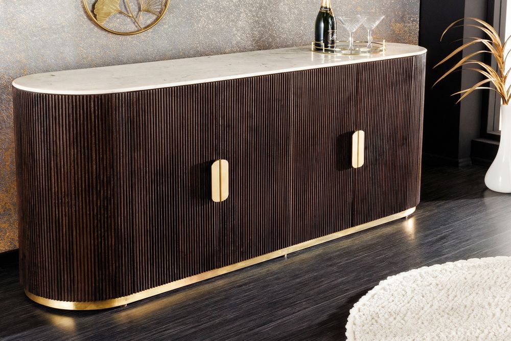 Massives Sideboard GATSBY 140cm braun Mangoholz gold Metall weiße Marmorplatte