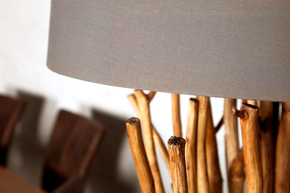 Design Treibholz Stehlampe EUPHORIA 180cm grau mit Leinenschirm