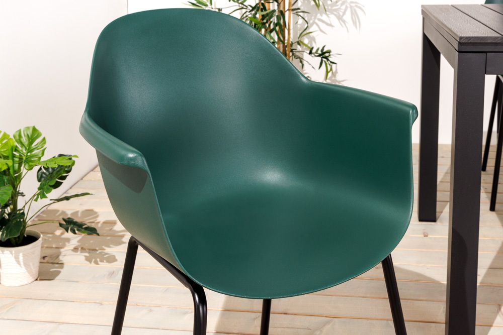 Nachhaltiger Design Stuhl UPCYCLING ME grün 75% Ocean Plastik Indoor Outdoor