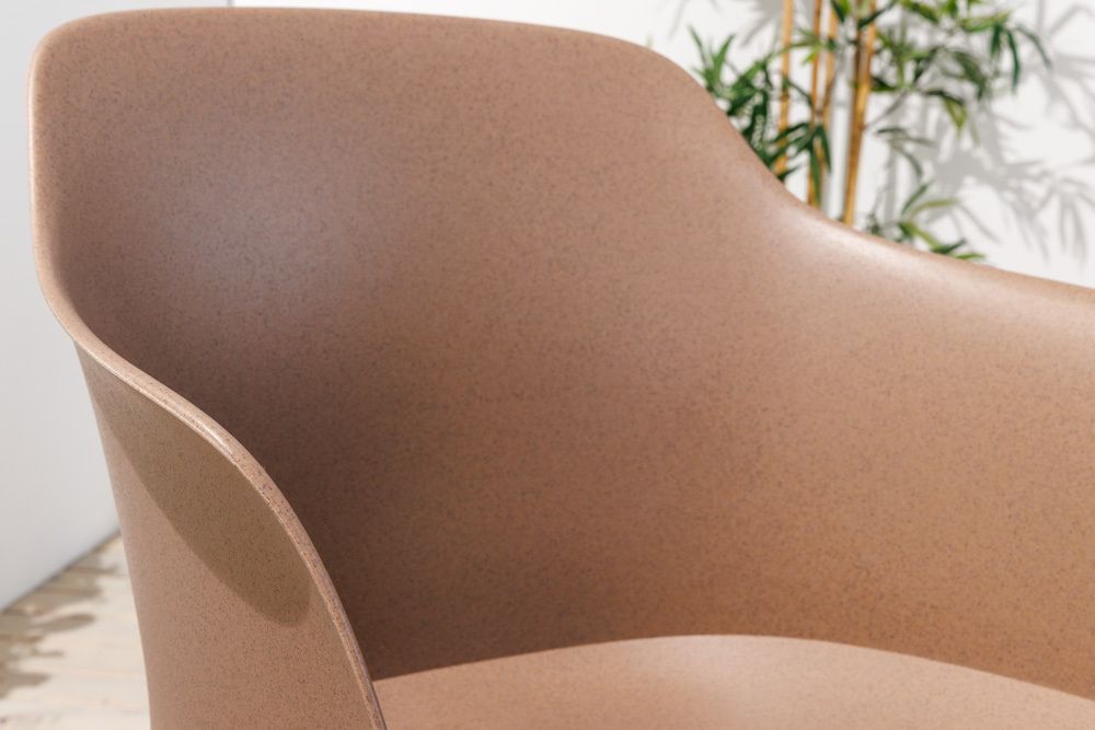 Nachhaltiger Design Stuhl UPCYCLING ME braun 70% Kaffeefaser Indoor Outdoor