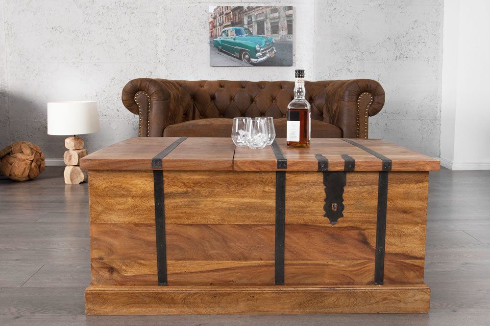 Massivholz Couchtisch BODEGA 100cm braun Sheesham stone finish Truhe Stauraum Weinregal