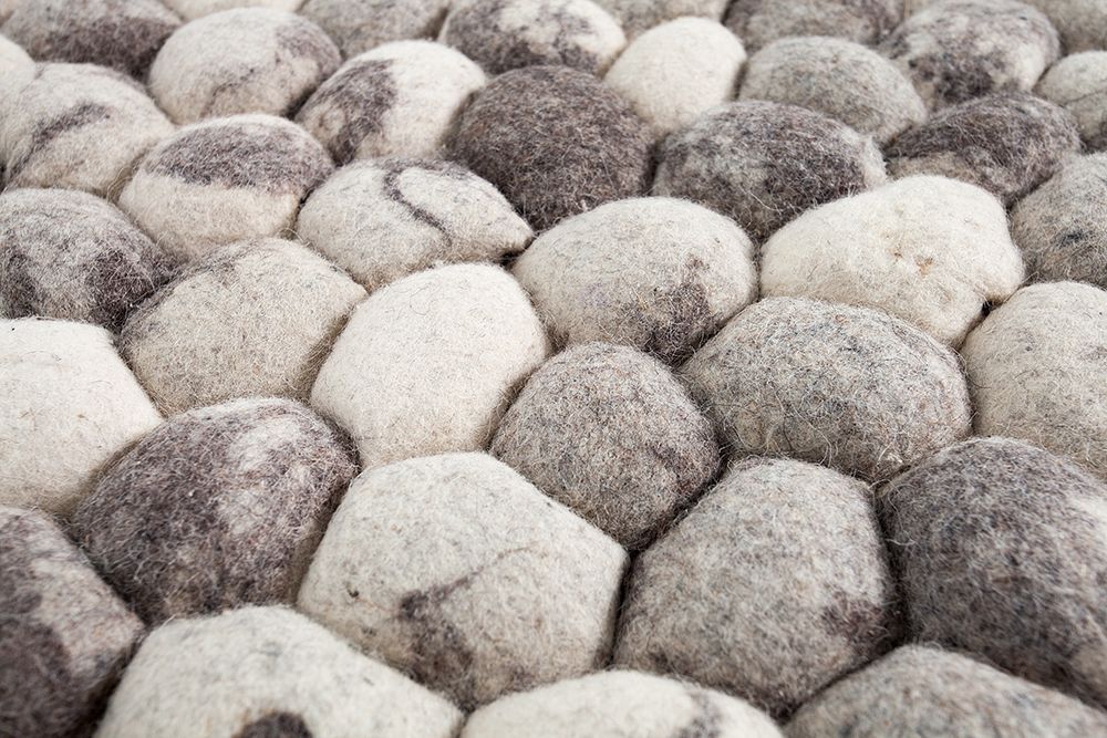 Handgewebter Schurwolle-Teppich ORGANIC LIVING 200x120cm grau Filz Steinoptik