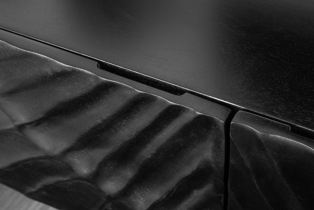 Massives TV-Board SCORPION 160cm schwarz Mangoholz hängend Lowboard
