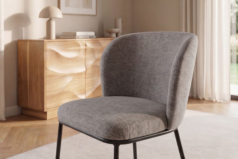 Design Stuhl LYON grau beige Chenille schwarze Metallbeine