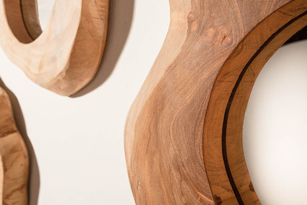 Handgearbeiteter Spiegel REFLECT 31cm natur Teakholz Wandspiegel